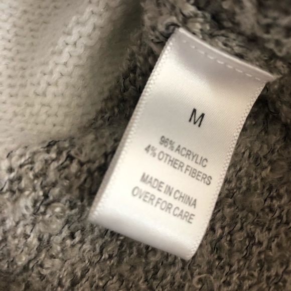 Fortune Ivy sweater bold lines across, tan and white - Picture 4 of 6